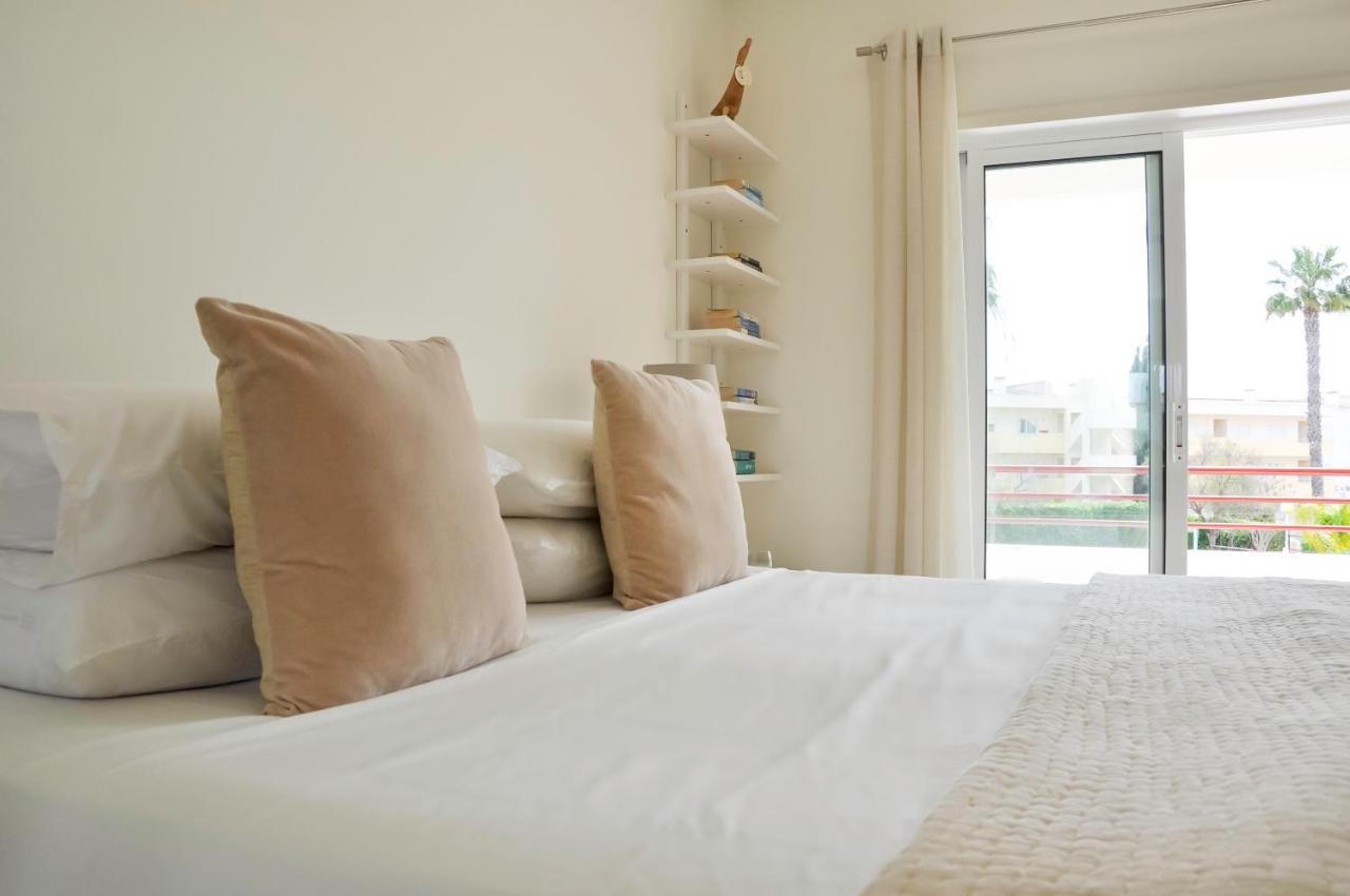 Lovelystay - 2Br Modern, Pool Access, Close To Marina & Beach Quarteira Zewnętrze zdjęcie